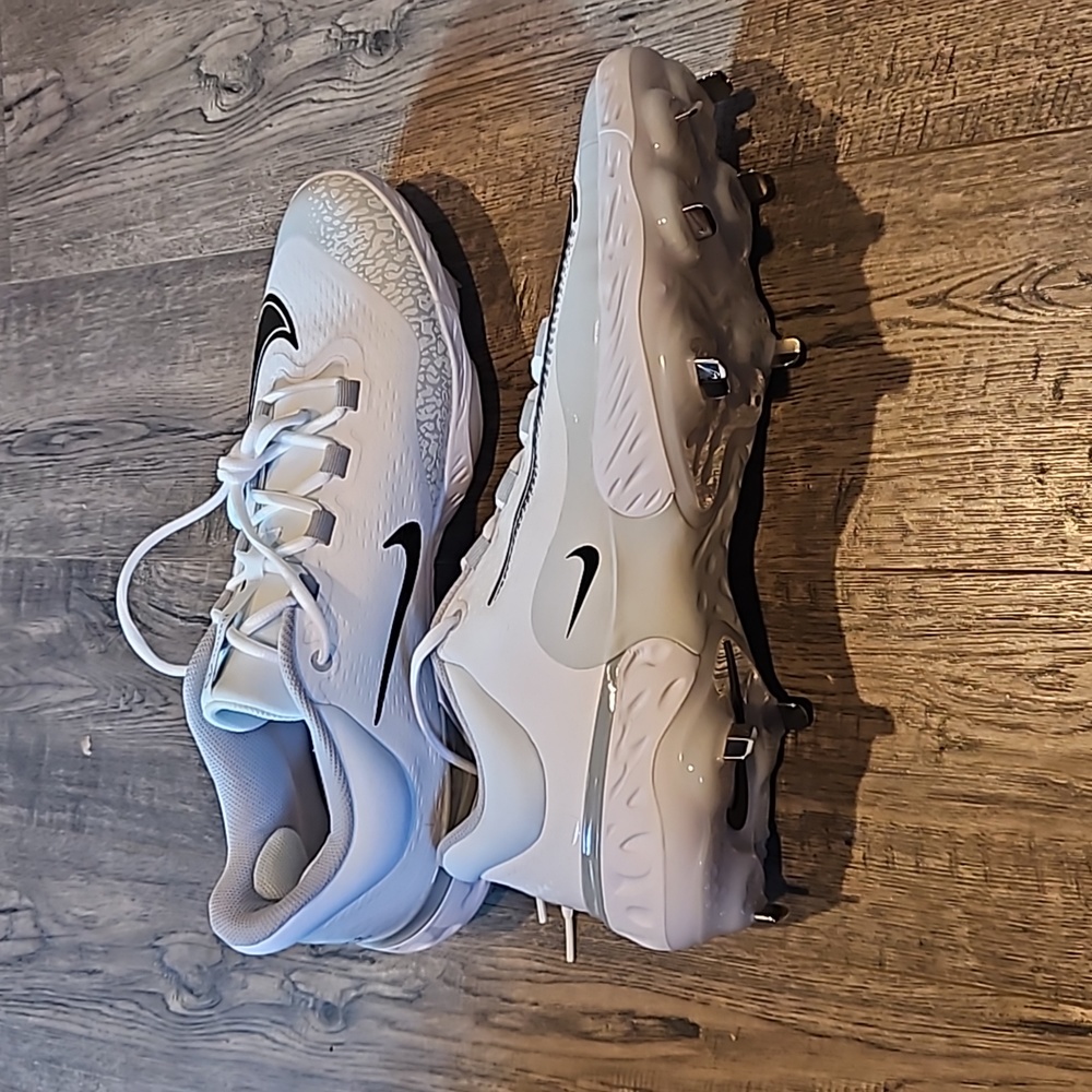 Nike Alpha Huarache Elite 4 Low React Size 14 Cleats. Brand New Without box - Picture 3 of 8
